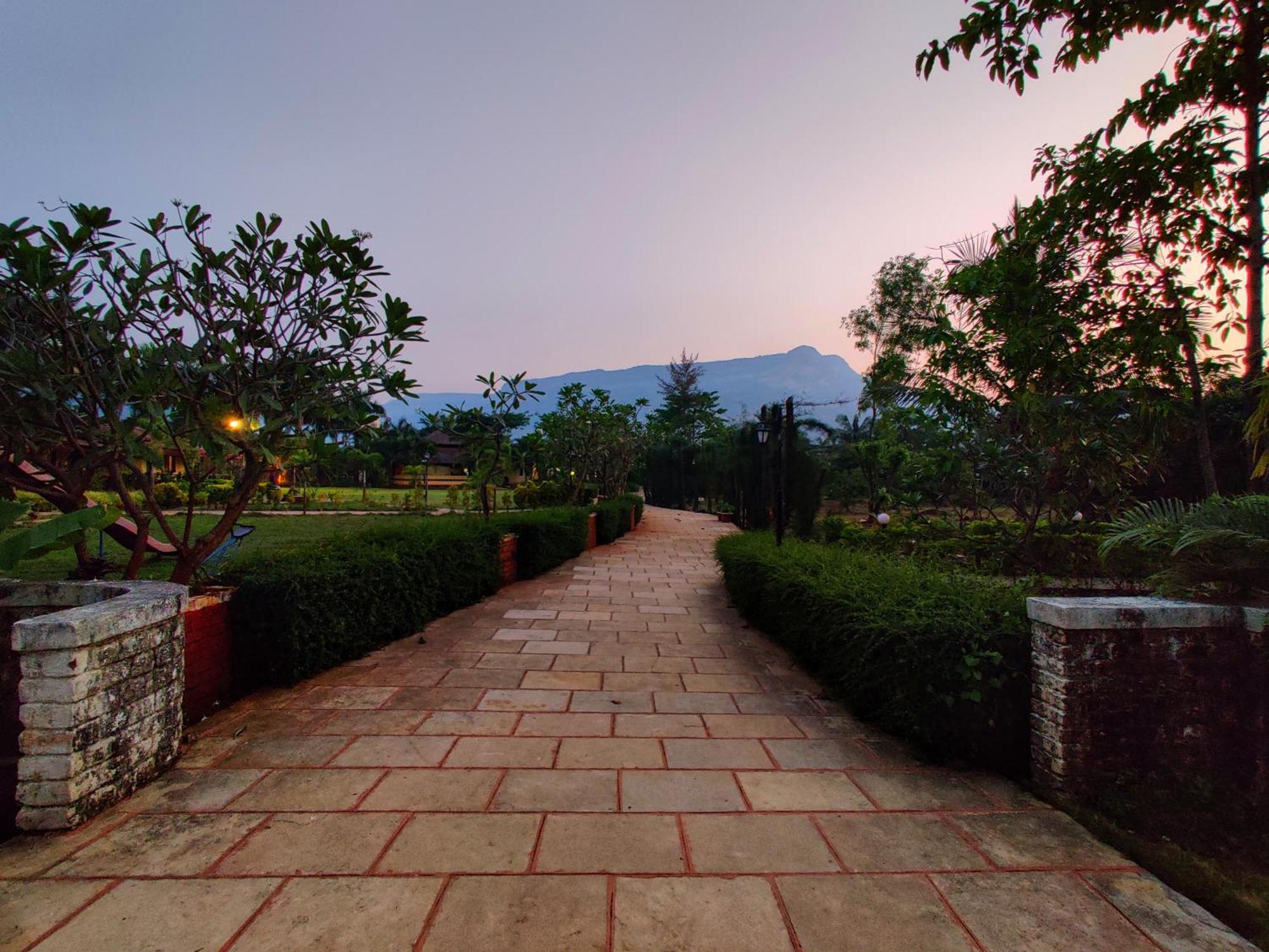 The Kanila Resort Karjat Exterior foto